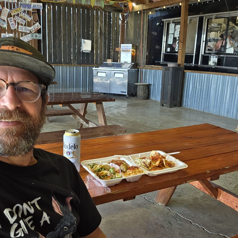 Ranchero - My taco lunch & the eating area - Food Trucks Near Me - Mead, Oklahoma Ranchero - My taco lunch & the eating area - Food Trucks Near Me - Mead, Oklahoma