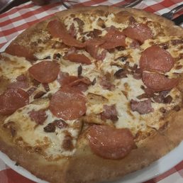 meat lovers pizza meat lovers pizza