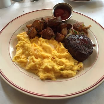 Le Diplomate - Steak and Eggs - Brasseries Near Me - Washington, DC, District of Columbia Le Diplomate - Steak and Eggs - Brasseries Near Me - Washington, DC, District of Columbia