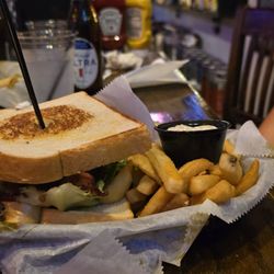 J O' Gradys - Sammy Burger w/Texas Toast