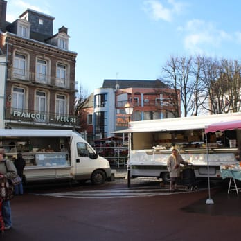 Marche de Plein Vent - You can see that town center is shut down during market. - Farmers Market Near Me - Eu, 76