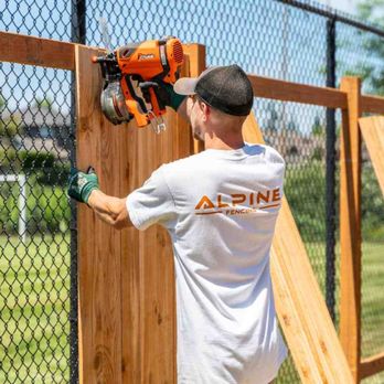 Rare Bears Fencing - Wood and Chainlink Contractor - Fences & Gates Near Me - Everett, Washington