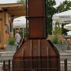 Stadtstrand Schweinfurt - Schild "ist das Kunst oder kann das weg?"