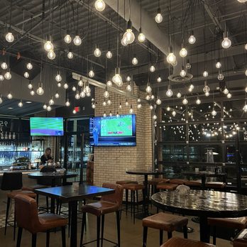 Hangar Kitchen Plus Bar - Tacos Near Me - St. Louis, Missouri