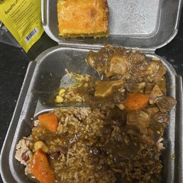Oxtail and macaroni Oxtail and macaroni
