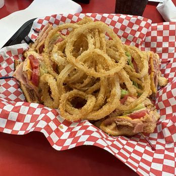 Coffee Shoppe - The Club with onion rings - Coffee & Tea Near Me - Harpersville, Alabama