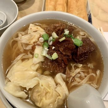 Mike's Noodle House - Wonton And Beef Brisket Noodle Soup - Cantonese Near Me - Seattle, Washington Mike's Noodle House - Wonton And Beef Brisket Noodle Soup - Cantonese Near Me - Seattle, Washington