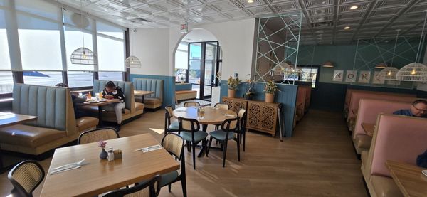 5800 North Cafe by null