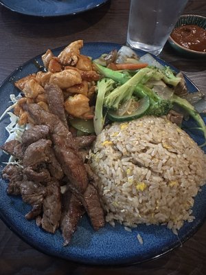 DOZO JAPANESE CUISINE by null