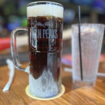 TWIN PEAKS - Updated July 2025 - 128 Photos & 70 Reviews - 3901 US Highway 98 N, Lakeland