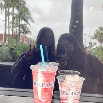 Erewhon - smoothie and soft serve - Grocery Near Me - Los Angeles, California