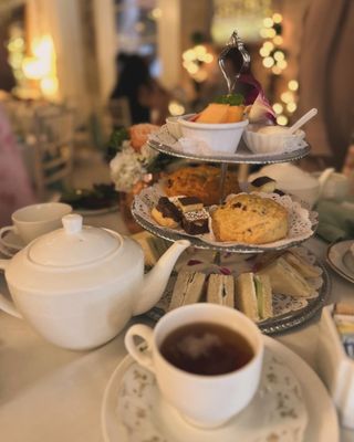 Tea Rose Garden by null