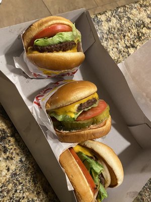 In-N-Out Burger by null