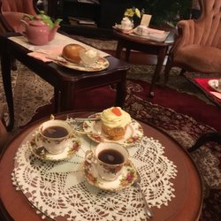 The Porcelain Rose Gift Shoppe & Rawnsley's Tea Parlour - Tasty tea!