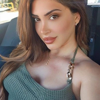 Helen Permanent Makeup - Natural looking eyebrows - Permanent Makeup Near Me - Beverly Hills , California Helen Permanent Makeup - Natural looking eyebrows - Permanent Makeup Near Me - Beverly Hills , California