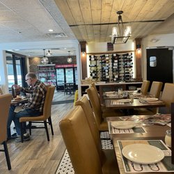 Mamma Mia's - Hanover - So clean and roomy.