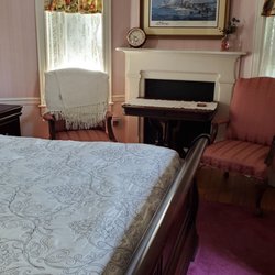 Parsonage Inn