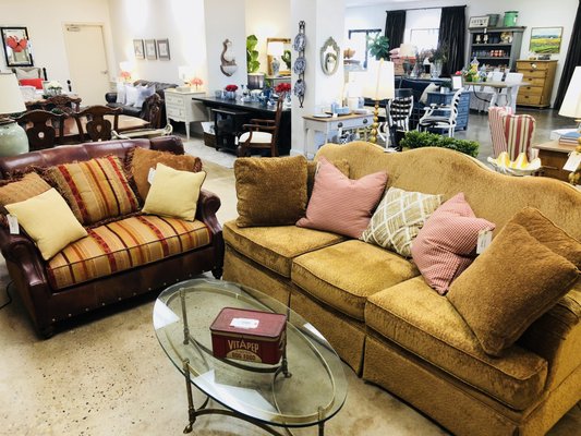 Curate Consignments 34 Photos Used Vintage Consignment