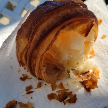 Ludivine Paris - Plain croissant inside - Patisserie/Cake Shop Near Me - Los Angeles, California