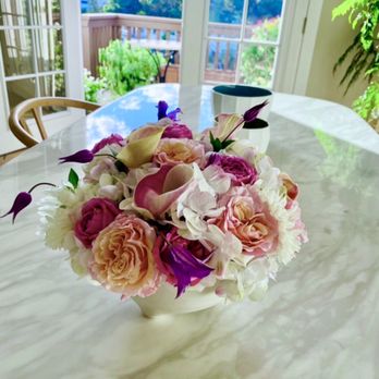 Gentle Beast Flower - Florists Near Me - Honolulu, Hawaii