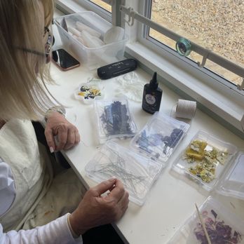 Just Around The Corner Studio - Dried flowers and resin make beautiful Knick knacks! - Art Classes Near Me - Mission, Kansas Just Around The Corner Studio - Dried flowers and resin make beautiful Knick knacks! - Art Classes Near Me - Mission, Kansas