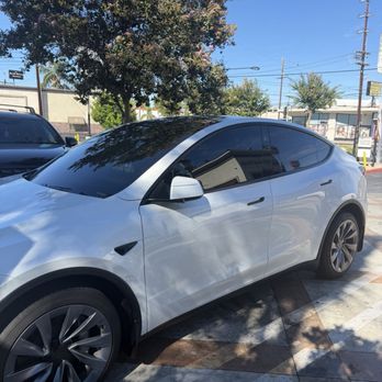 Sunset Glass Tinting - after - Home Window Tinting Near Me - Inglewood, California Sunset Glass Tinting - after - Home Window Tinting Near Me - Inglewood, California