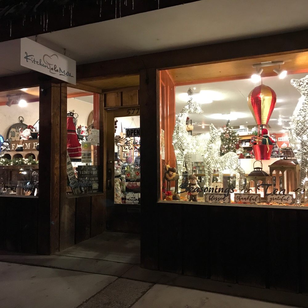 Kitchen a la More - the outside of a store - Olive Oil Near Me - Craig, Colorado