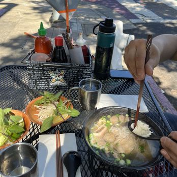 Phosho Dough - Fresh Sliced Beef and Beef Ball Noodle Soup ( Pho Tai Bo Vien) - Vietnamese Near Me - Oakland, California