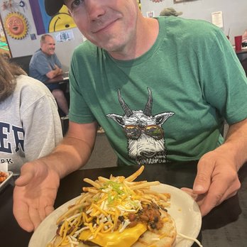 Two Sisters Cafe - Crazy burger! - American Near Me - Babb, Montana