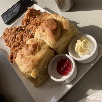 Harry's Restaurant - Chicken and Biscuits - Breakfast & Brunch Near Me - Houston, Texas Harry's Restaurant - Chicken and Biscuits - Breakfast & Brunch Near Me - Houston, Texas