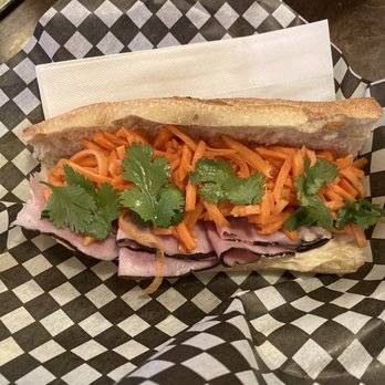 Café Pékoe - Bahn mi jambon - Cafes Near Me - Quebec City, Quebec Café Pékoe - Bahn mi jambon - Cafes Near Me - Quebec City, Quebec