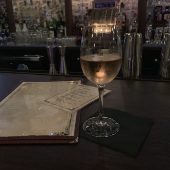 The Headless Widow - Cocktail Bars Near Me - New York, New York