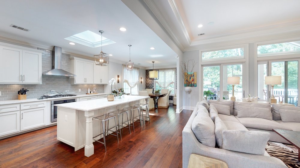 QUINTIN COWART ENGEL & VÖLKERS 70 Photos 1650 E Victory Dr