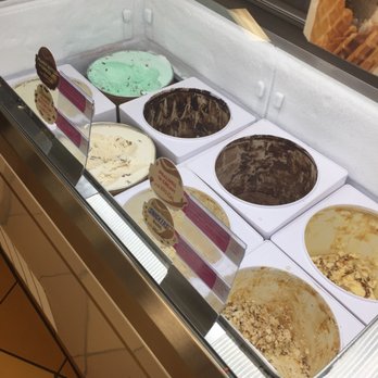 Baskin-Robbins - Ice Cream & Frozen Yogurt Near Me - Lake Elsinore, California