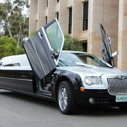 Glamour Ride Limousines - Melbourne Limousines Chrysler 300c 10 seater