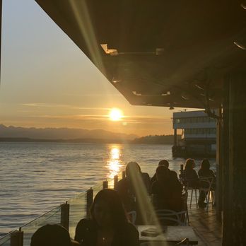 Six Seven Restaurant - Golden Hour - New American Near Me - Seattle, Washington Six Seven Restaurant - Golden Hour - New American Near Me - Seattle, Washington