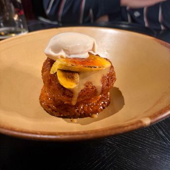 Lucky Cat - hokkaido french toast banana, beer, yeast ice cream - Asian Fusion Near Me - London, XGL Lucky Cat - hokkaido french toast banana, beer, yeast ice cream - Asian Fusion Near Me - London, XGL