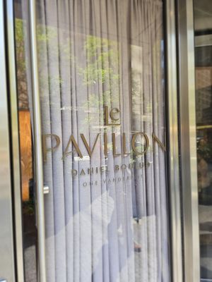 Le Pavillon by null