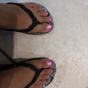 Spa Nails Today - First time flower and i love it.. - Nail Salons Near Me - Perris, California Spa Nails Today - First time flower and i love it.. - Nail Salons Near Me - Perris, California