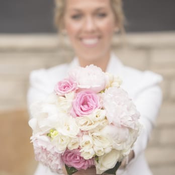 Wilbe Bloomin - Florists Near Me - Toronto, Ontario