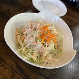 Simple starter salad with a mayo/ketchup dressing. Don't sleep on it, it's amazing Simple starter salad with a mayo/ketchup dressing. Don't sleep on it, it's amazing