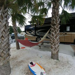 Love the beach vibe!