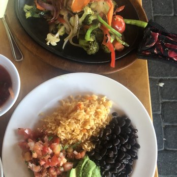 Pacifico Restaurante Mexicano - Veggie fajitas no sour cream and vegetarian black beans. - Mexican Near Me - Calistoga, California Pacifico Restaurante Mexicano - Veggie fajitas no sour cream and vegetarian black beans. - Mexican Near Me - Calistoga, California