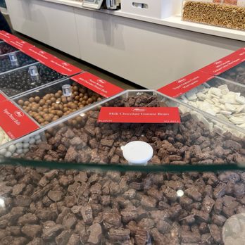 Albanese Confectionery Group - Milk chocolate covered gummy bears - Candy Stores Near Me - Merrillville, Indiana Albanese Confectionery Group - Milk chocolate covered gummy bears - Candy Stores Near Me - Merrillville, Indiana