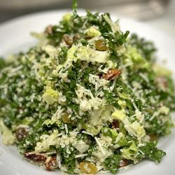 Brezo Restaurant - quinoa kale salad