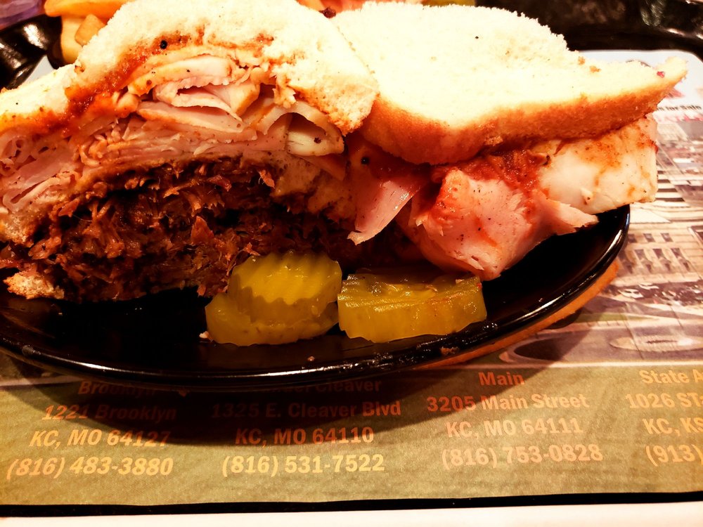 GATES BARBQ 288 Photos & 586 Reviews 3205 Main St, Kansas City