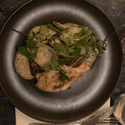 Falernum - Chicken breast with North Sea cheese foam, baked onion and green beans.