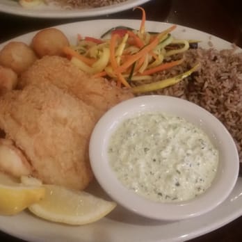 Junior's Restaurant - Fried seafood combination - Bakeries Near Me - Brooklyn, New York