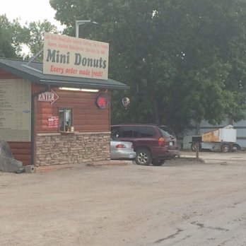 Meyers’ Coffee Shack - a car parked in front of it - Desserts Near Me - Olivia, Minnesota Meyers’ Coffee Shack - a car parked in front of it - Desserts Near Me - Olivia, Minnesota