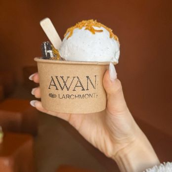 Awan - Vanilla and Oreo - Ice Cream & Frozen Yogurt Near Me - Los Angeles, California